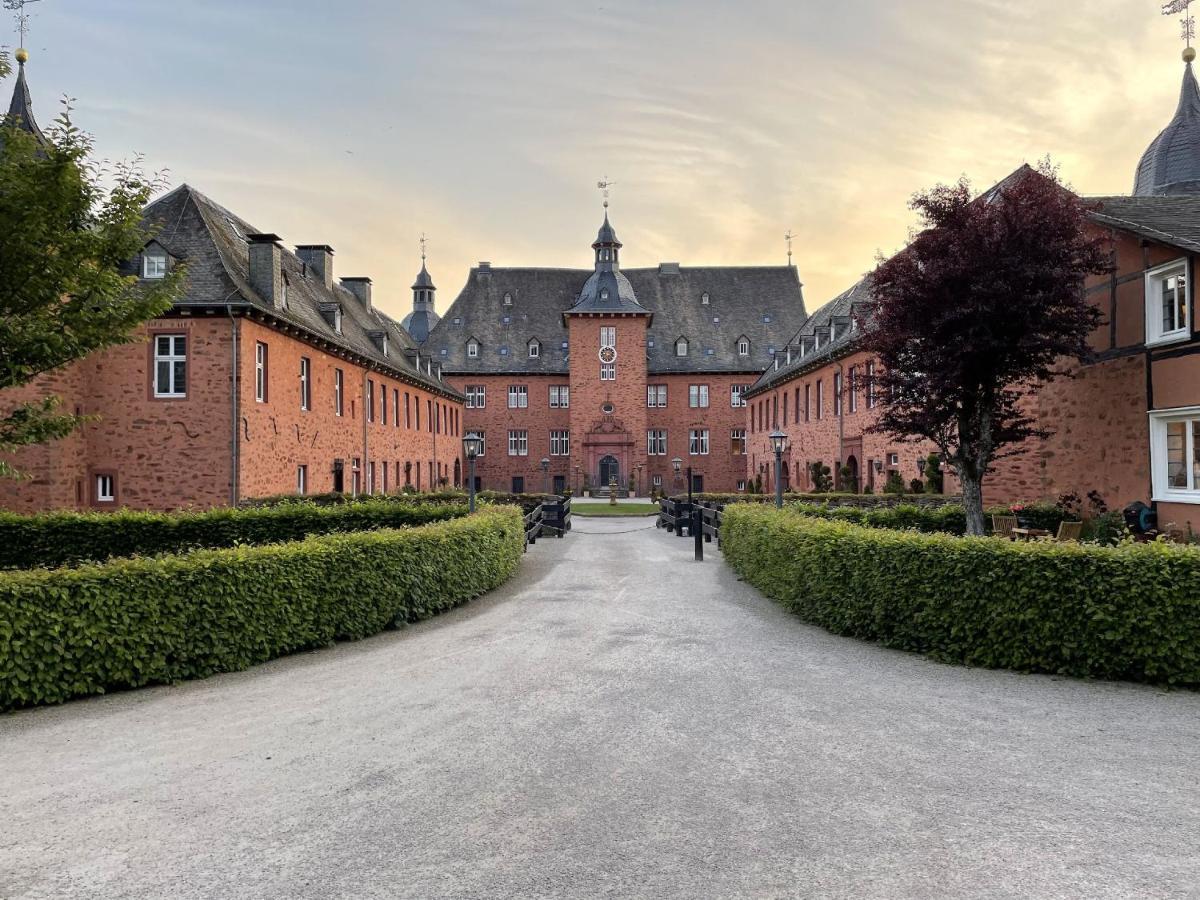 Ferienwohnungen Jagdschloss Adolphsburg Kirchhundem Bagian luar foto