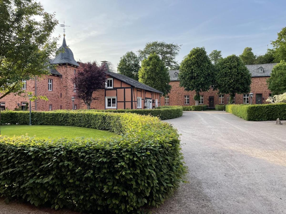 Ferienwohnungen Jagdschloss Adolphsburg Kirchhundem Bagian luar foto